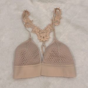 Daisy Fuentes bralette